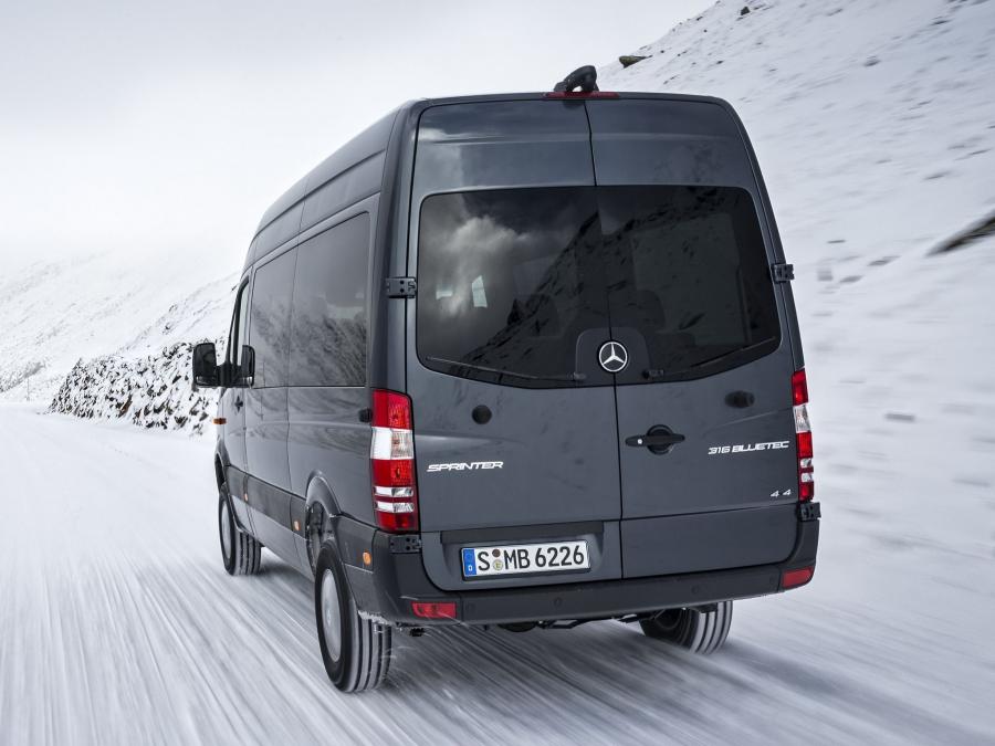  Mercedes-Benz Sprinter High Roof 4x4 2013 года  (фото 11 из 15)